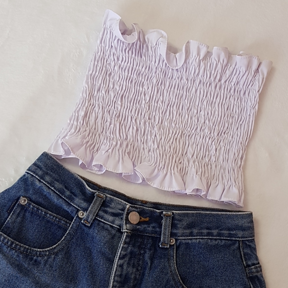 ๐ฆSOLD๐ฆ OFF WHITE SMOCK CROP TOP - Picture 1 of 6
